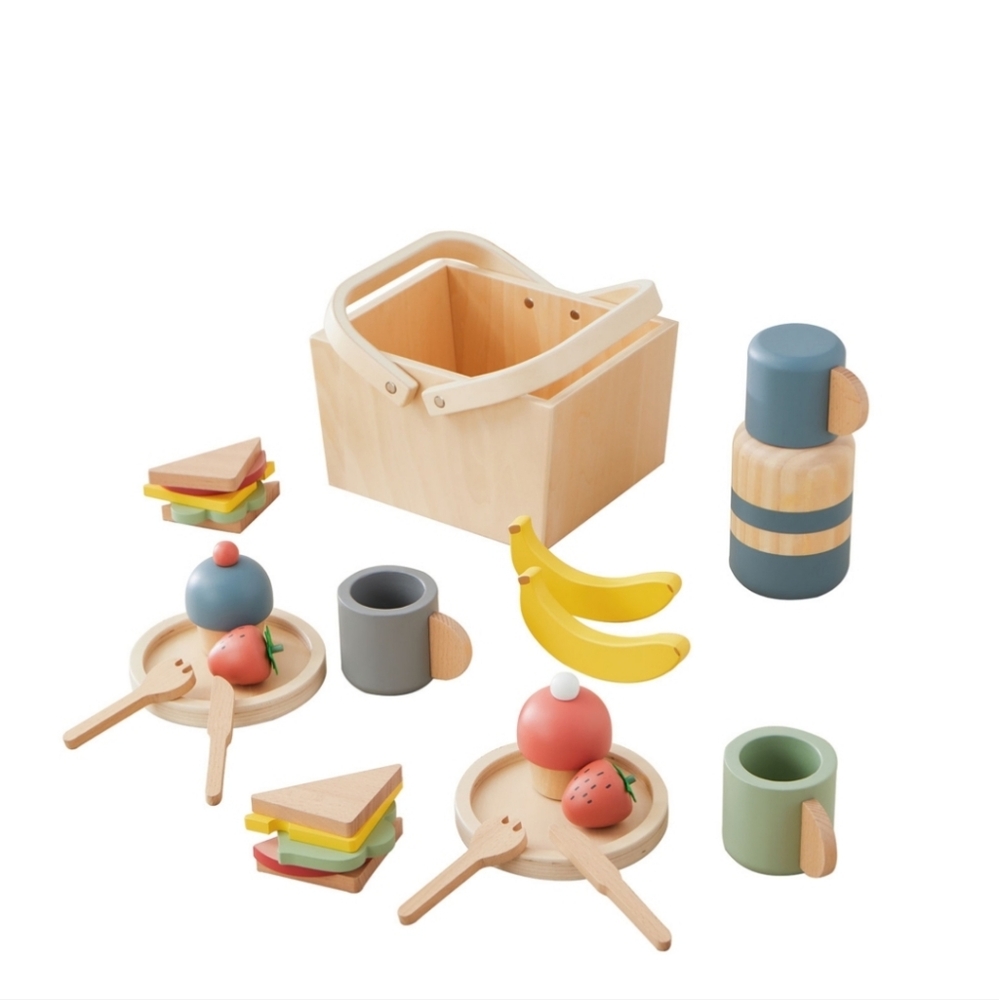 Wonder & Wise Wooden Picnic Playset